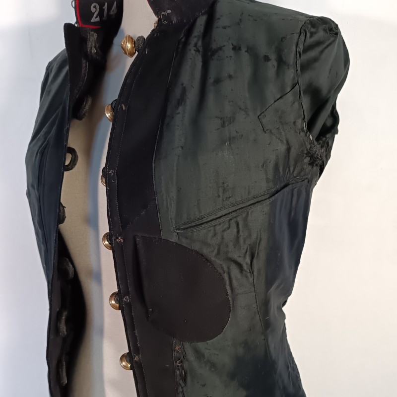 VESTE DOLMAN D'UNIFORME D'UN CAPITAINE DU 214 ème REGIMENT D'INFANTERIE 1914